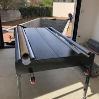 Installé dans un garage pour la découpe